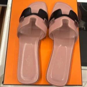 Hermes slides brand new size 40